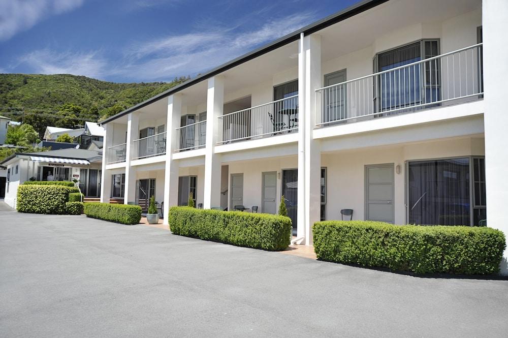 Jasmine Court Motel Пиктон Экстерьер фото