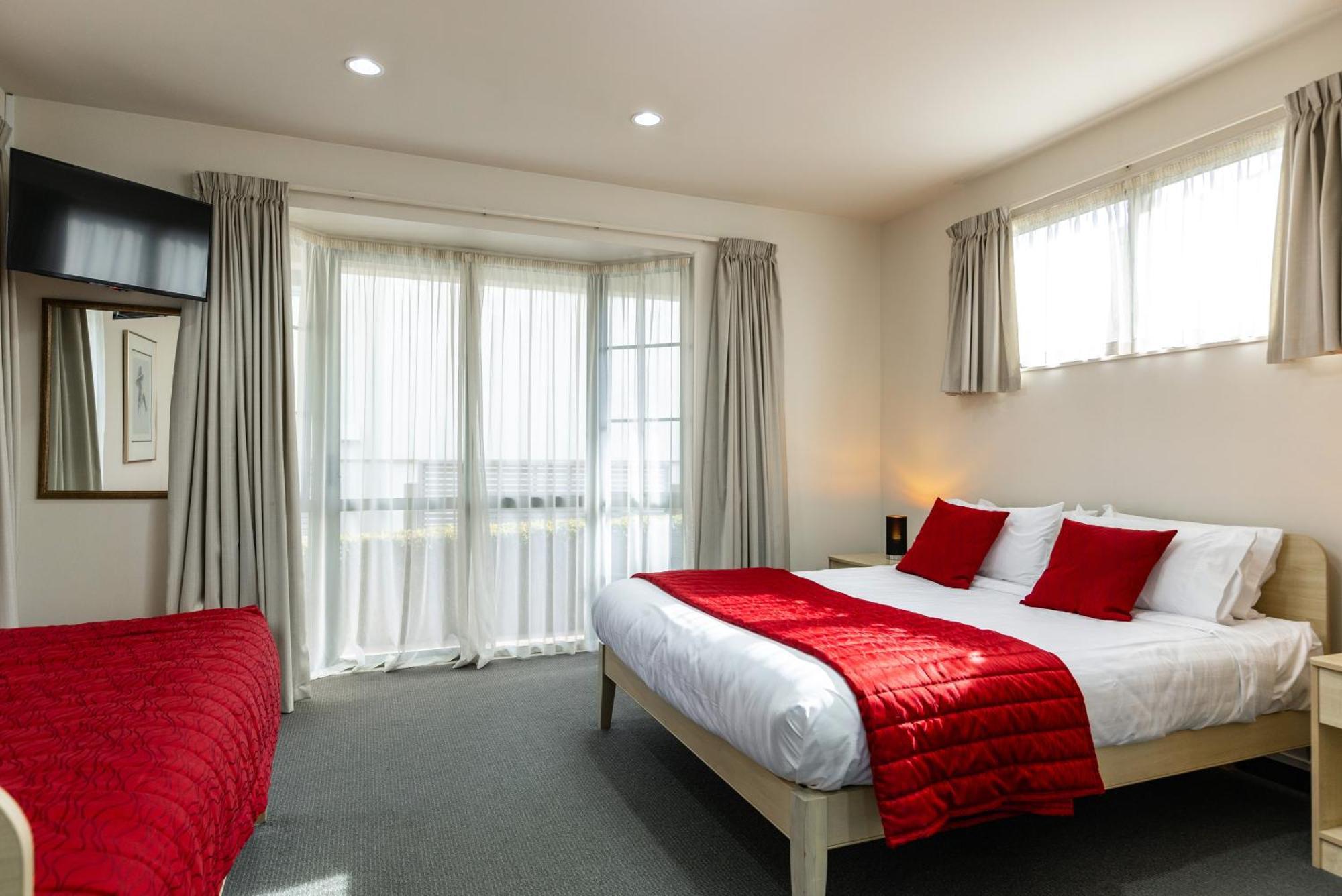 Jasmine Court Motel Пиктон Экстерьер фото